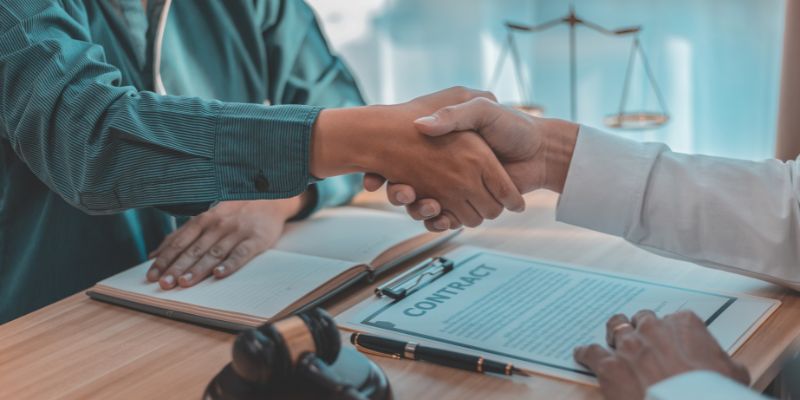 Điều khoản và điều kiện lợi ích